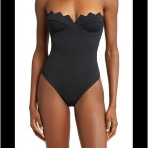 VIX Black Onepeice